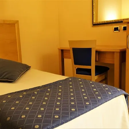Bristol Hotel 3*