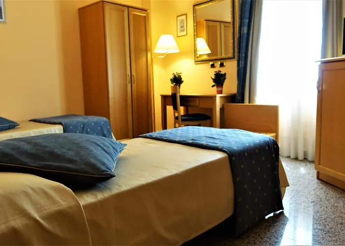 Bristol 3*