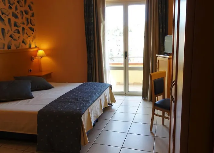 Bristol Отель Энна