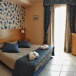 Bristol Hotel 3*