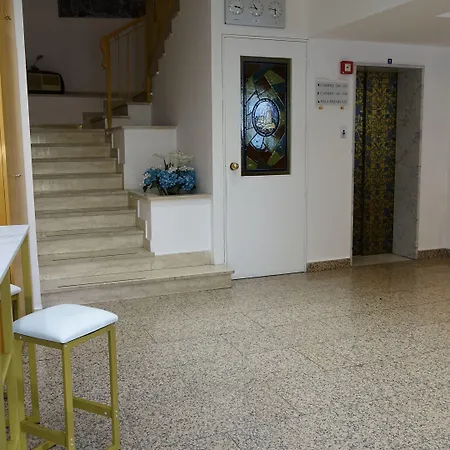 Otel Bristol